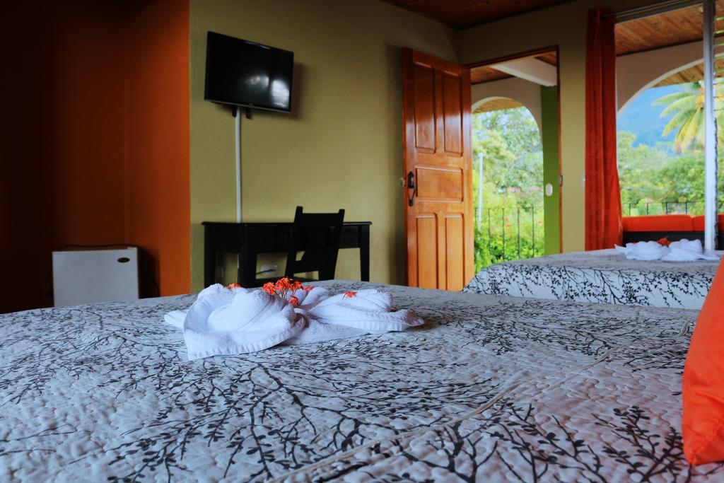Hotel Las Flores Fortuna La Fortuna ภายนอก รูปภาพ