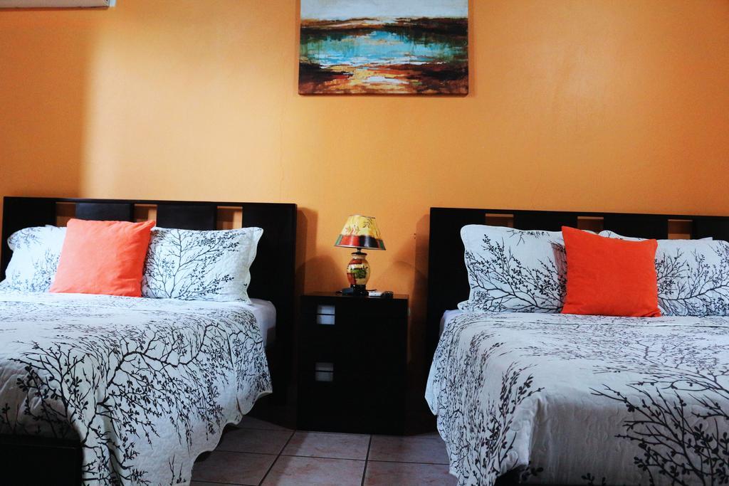 Hotel Las Flores Fortuna La Fortuna ภายนอก รูปภาพ