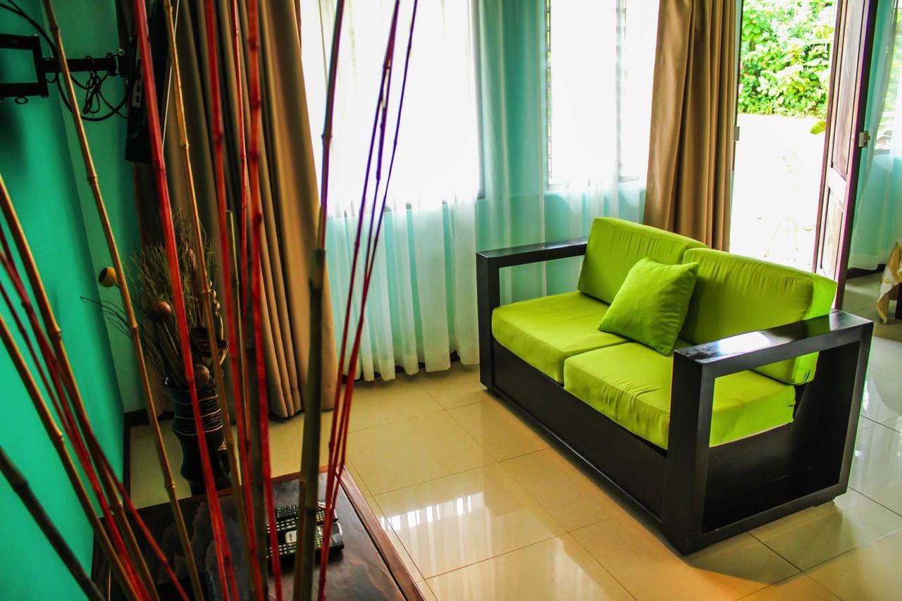 Hotel Las Flores Fortuna La Fortuna ภายนอก รูปภาพ