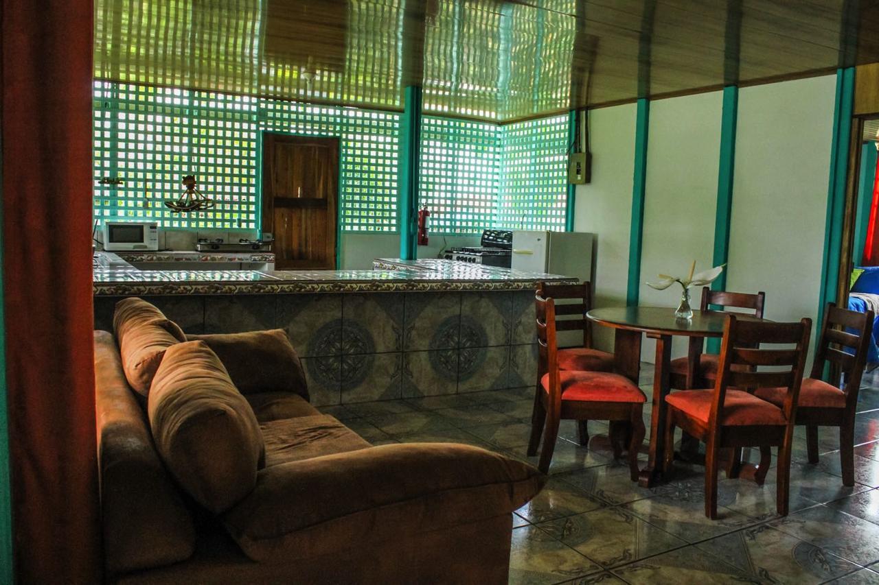 Hotel Las Flores Fortuna La Fortuna ภายนอก รูปภาพ