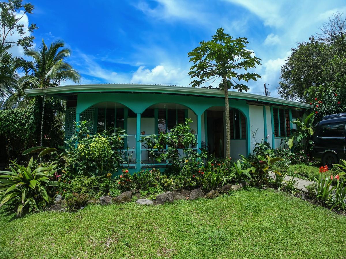 Hotel Las Flores Fortuna La Fortuna ภายนอก รูปภาพ