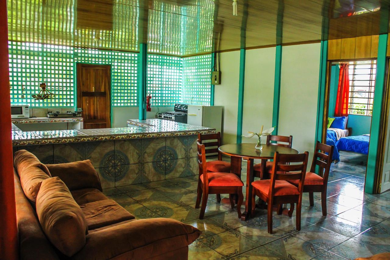 Hotel Las Flores Fortuna La Fortuna ภายนอก รูปภาพ