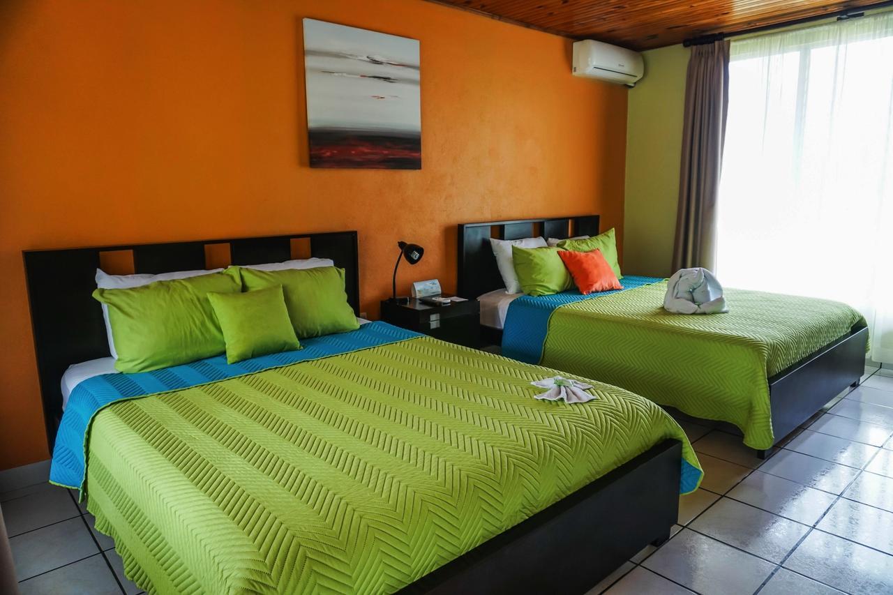 Hotel Las Flores Fortuna La Fortuna ภายนอก รูปภาพ