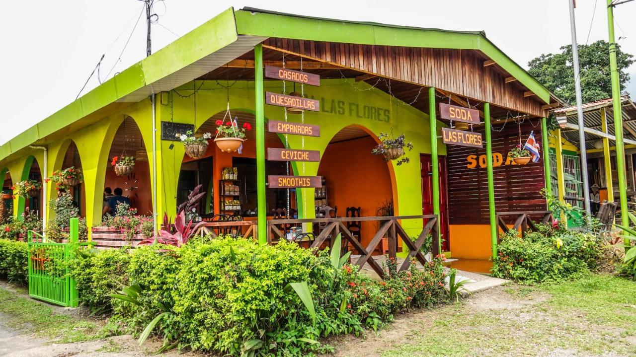 Hotel Las Flores Fortuna La Fortuna ภายนอก รูปภาพ